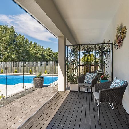 The Wellington Bed And Breakfast Longford Экстерьер фото